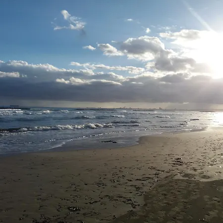 Christos House * Ларнака