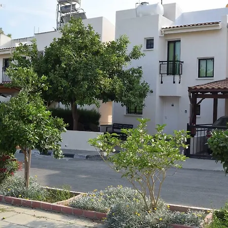 Будинок відпочинку Christos House Ларнака