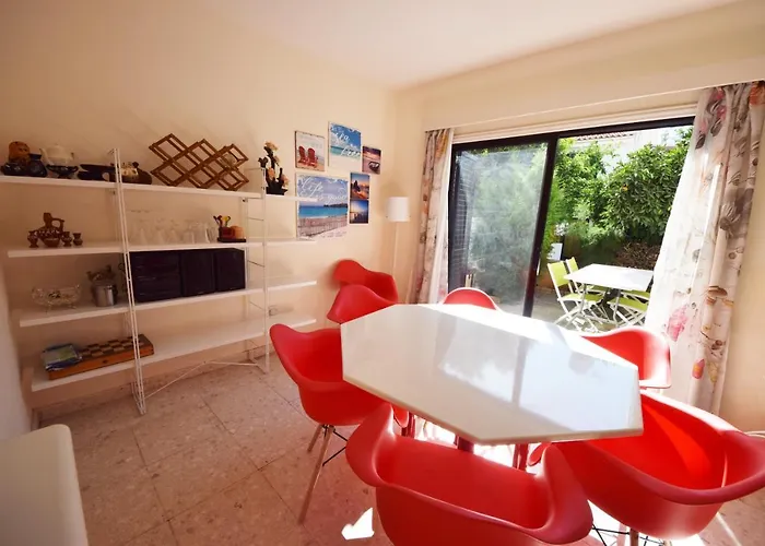 Christos House Holiday home *